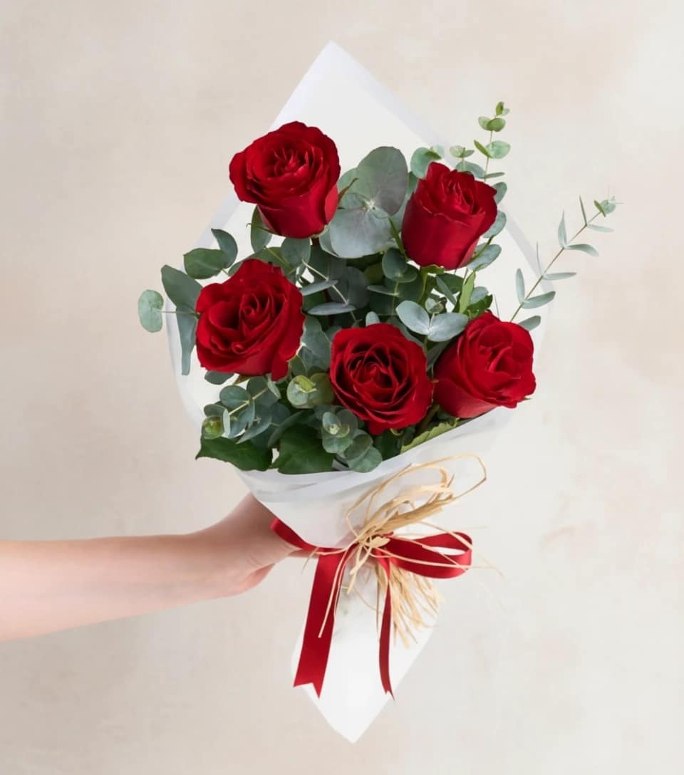 Bouquet of 5 Red Roses Bouquet of 5 Red Roses